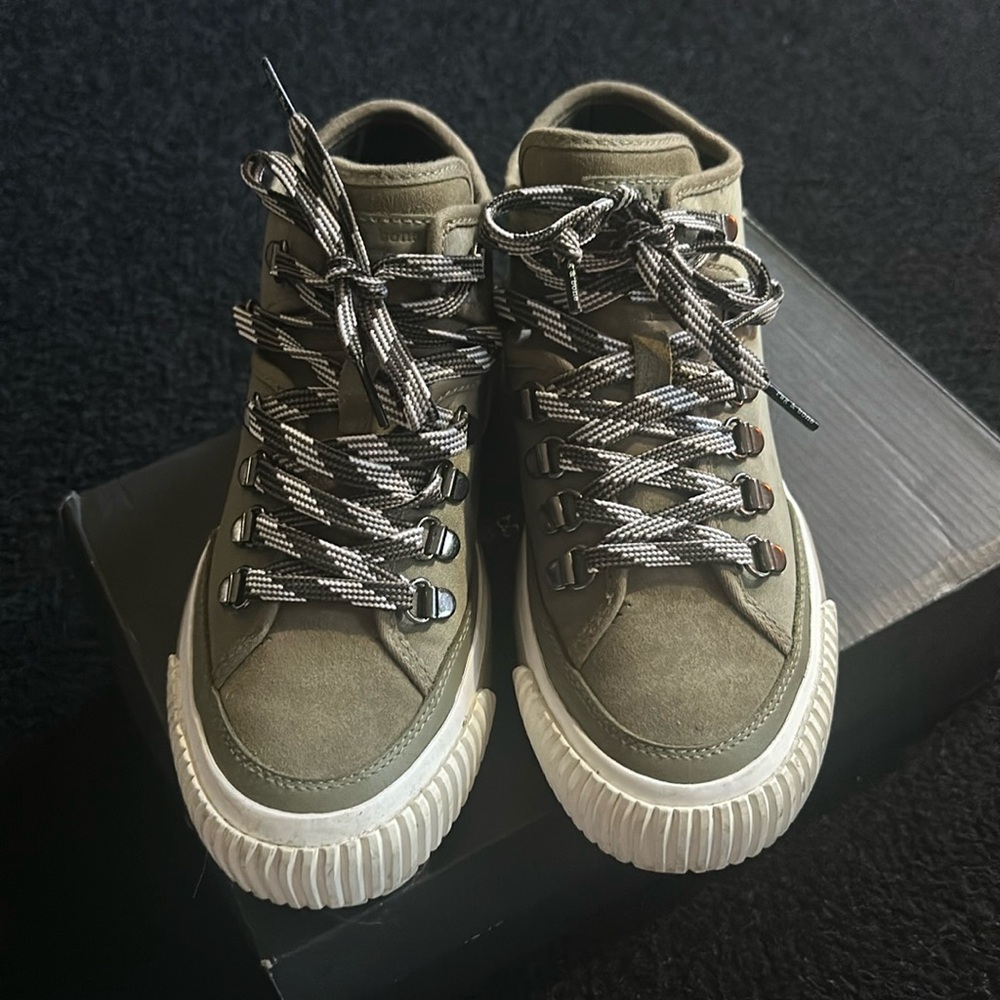 Rag & Bone Light Olive RB Army Hiker Low shoes Size 7